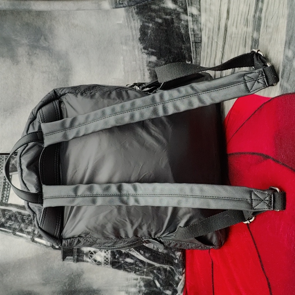 No Brand Nylon Backpack - Picture 3 of 6